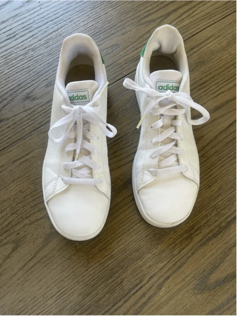 adidas White/Green Low Top Lace-Up Sneakers Solid Casual/Active EF0213 2019
